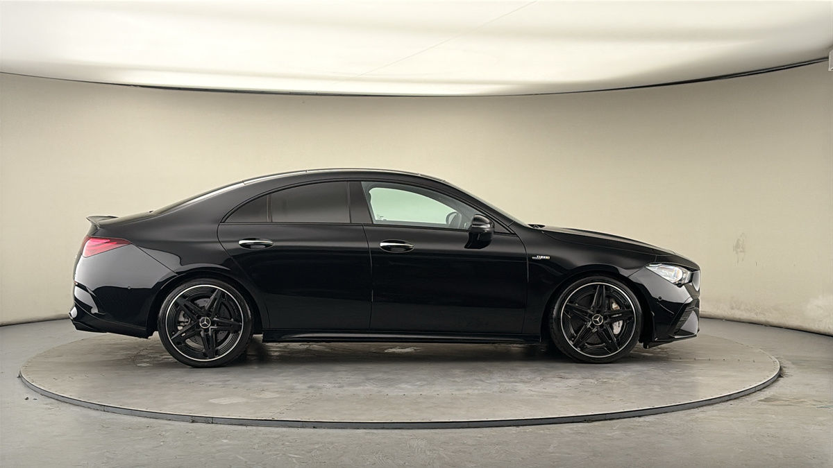 Mercedes-Benz CLA Image 16