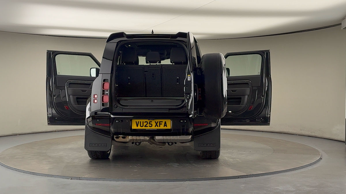 More views of Land Rover Defender 90
