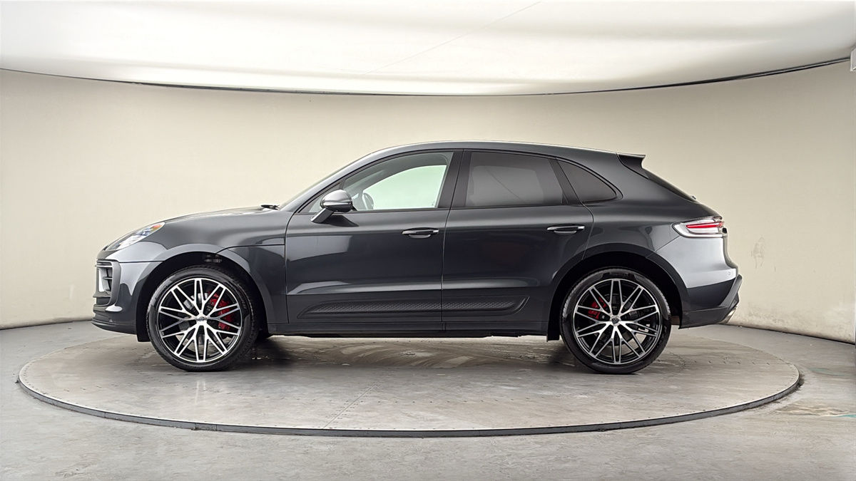 Porsche Macan Image 15
