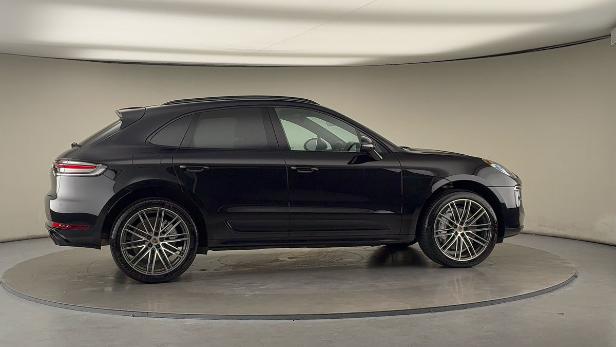 More views of Porsche Macan