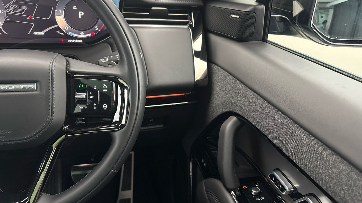 Land Rover Range Rover Sport Image 14