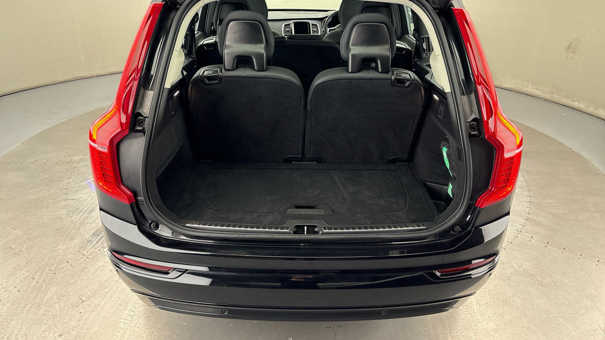 Volvo XC90 Image 11
