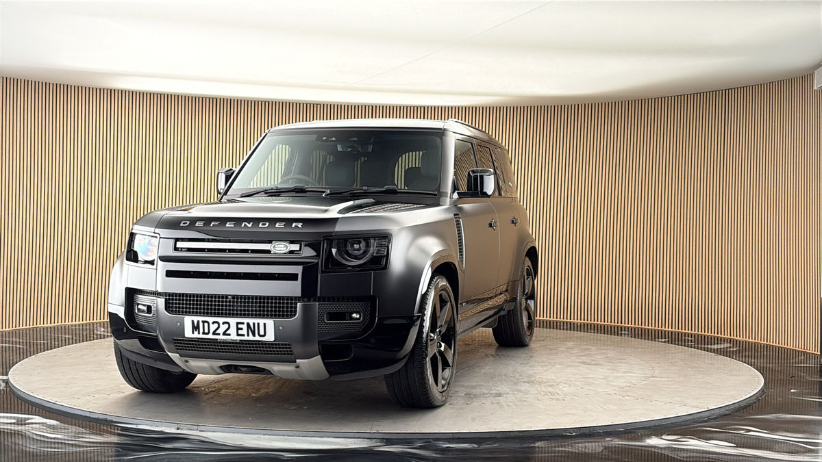 More views of Land Rover Defender 110