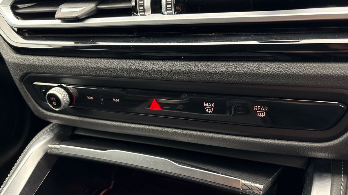 BMW i4 Image 30