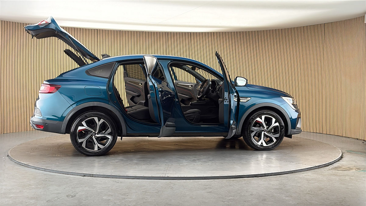 More views of Renault Arkana
