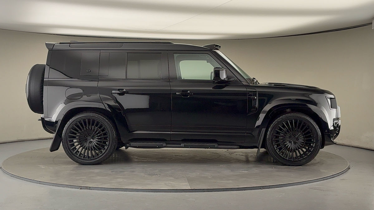 Land Rover Defender 110 Urban Image 16