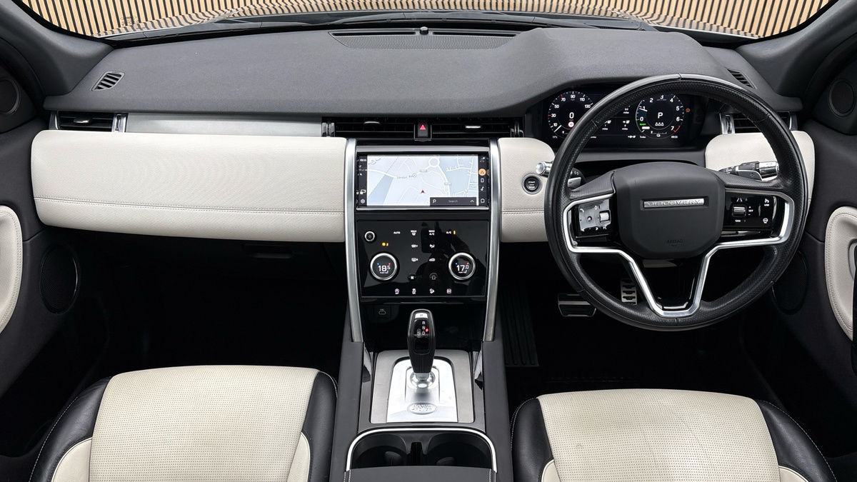 Land Rover Discovery Sport Image 12