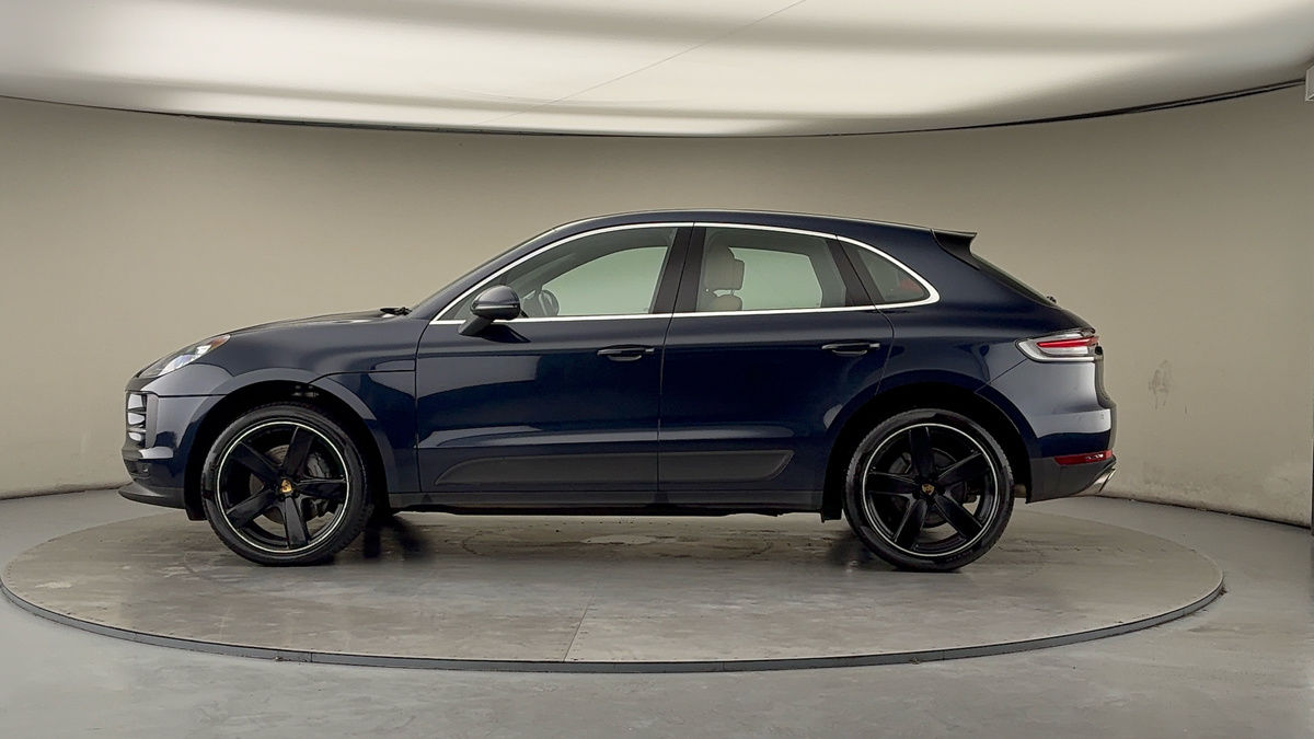 Porsche Macan Image 15