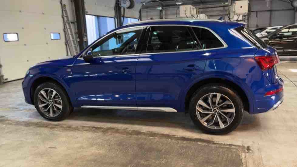 More views of Audi Q5