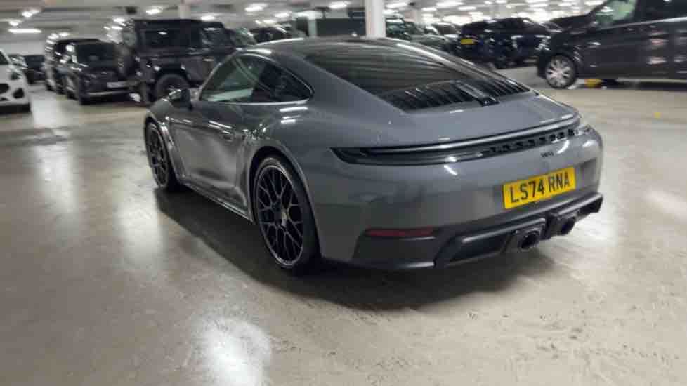 More views of Porsche 911