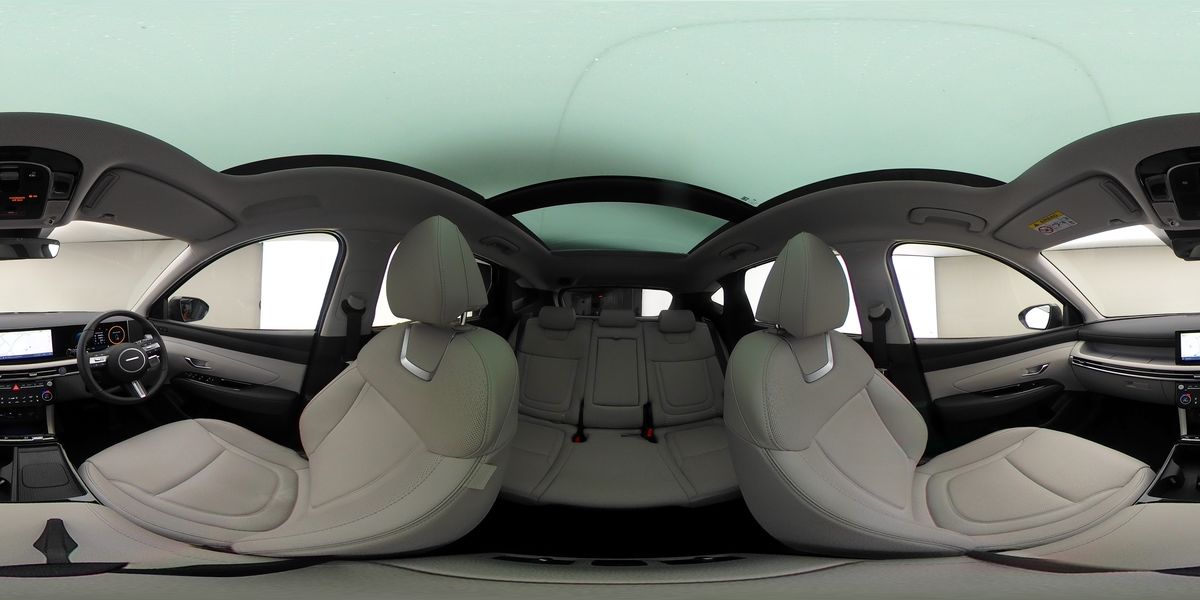 More views of Hyundai TUCSON