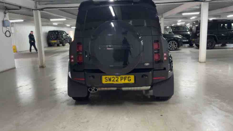 More views of Land Rover Defender 90