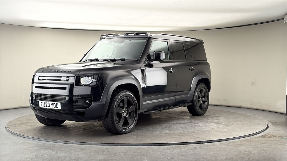 More views of Land Rover Defender 110