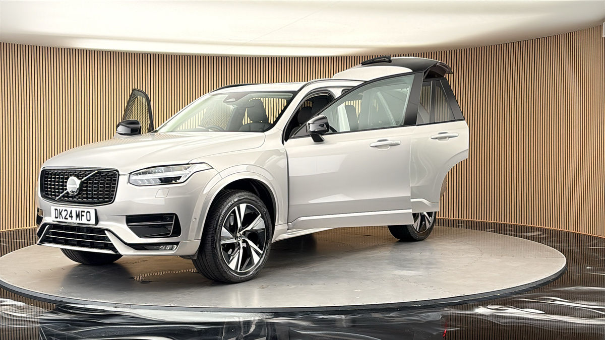 More views of Volvo XC90