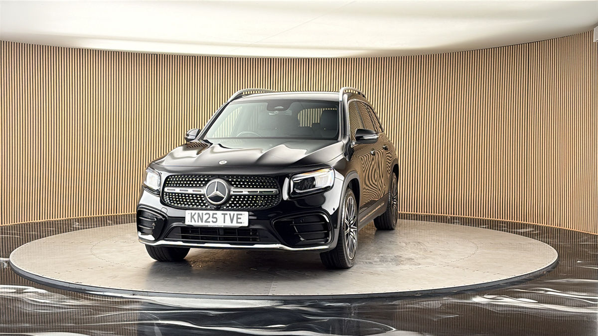 More views of Mercedes-Benz GLB