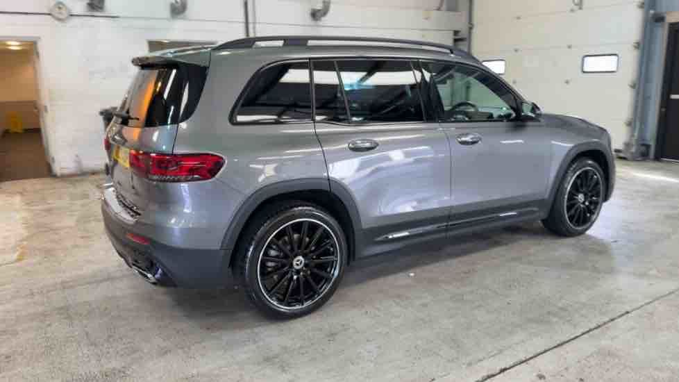 More views of Mercedes-Benz GLB