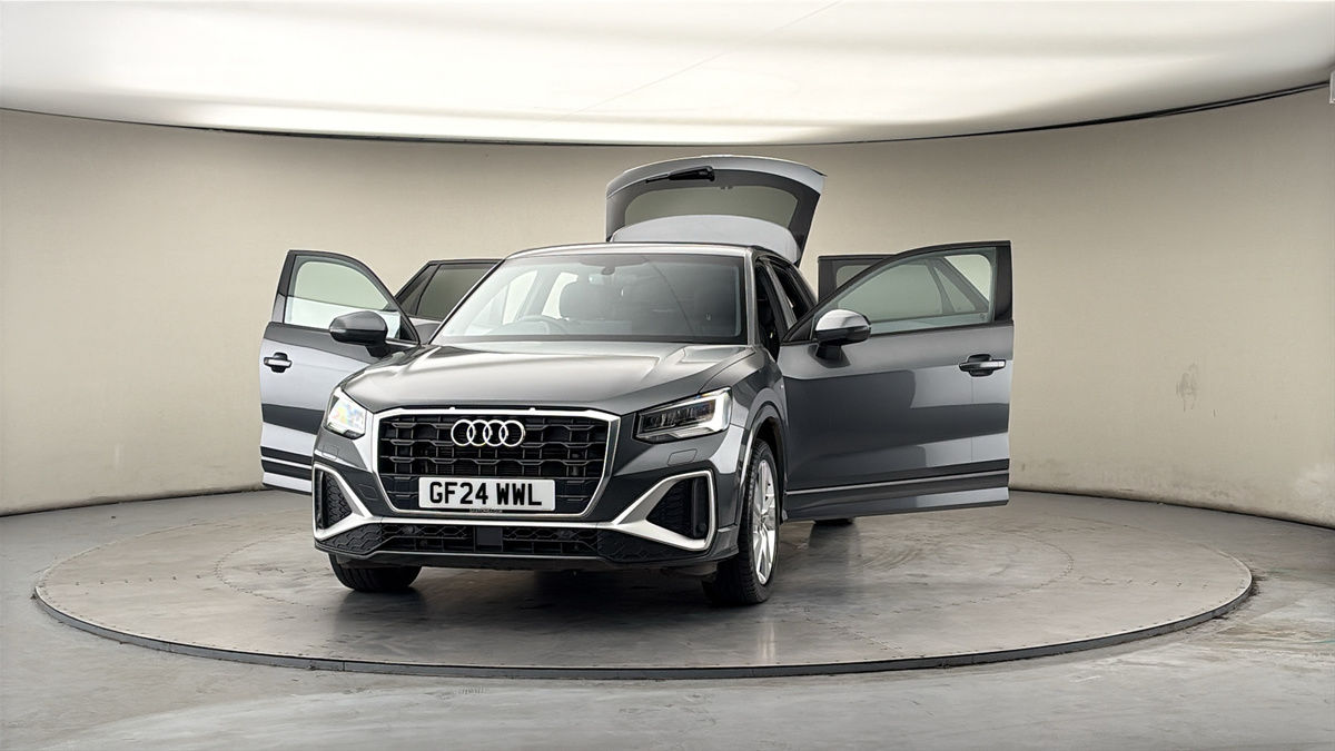 More views of Audi Q2