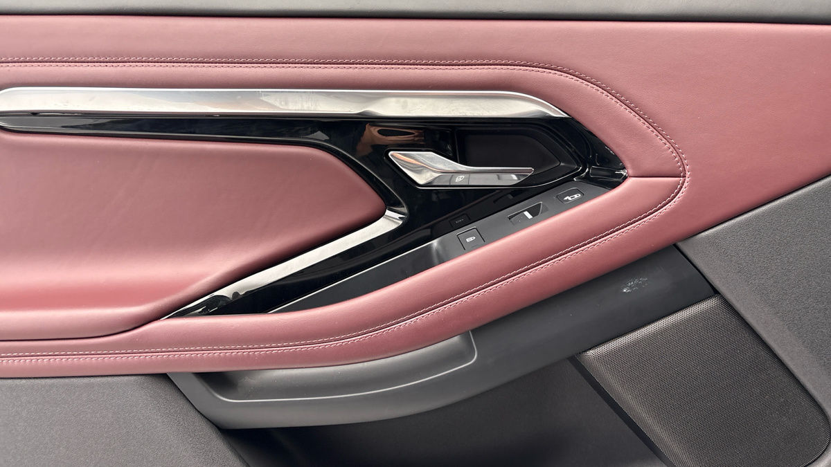 Land Rover Range Rover Evoque Image 19