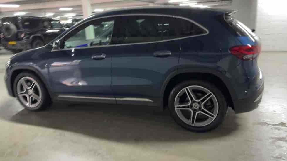 More views of Mercedes-Benz GLA