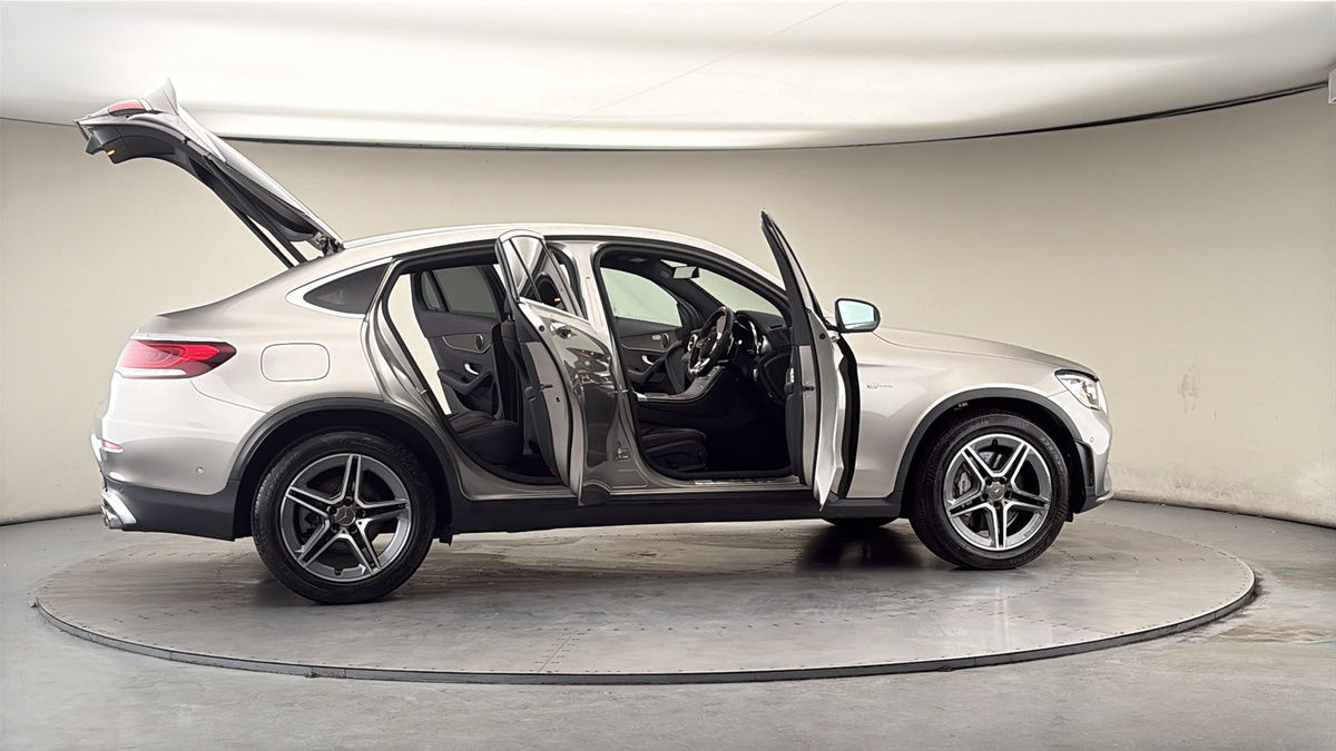 More views of Mercedes-Benz GLC