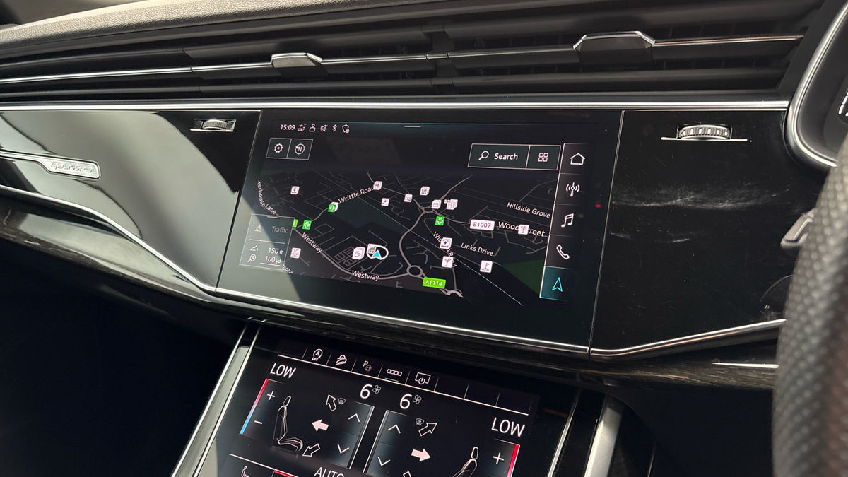 Audi Q8 Image 17
