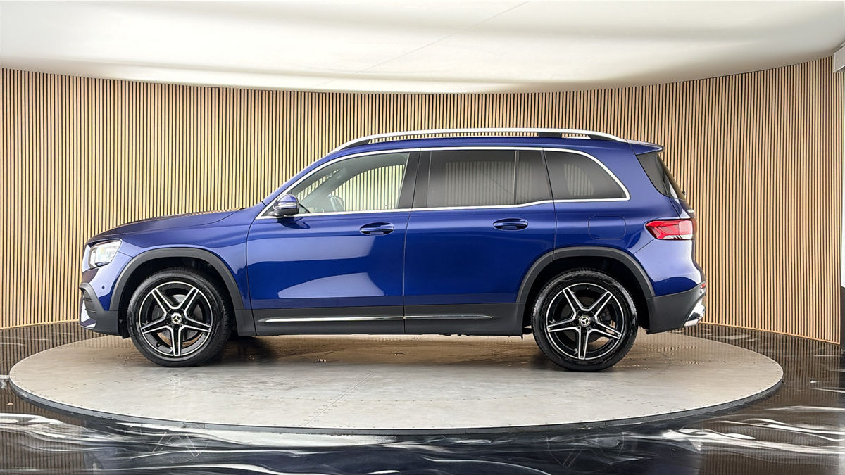 More views of Mercedes-Benz GLB