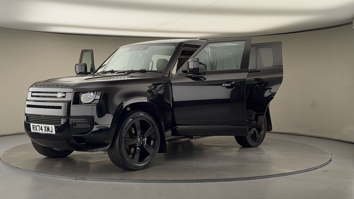 More views of Land Rover Defender 110