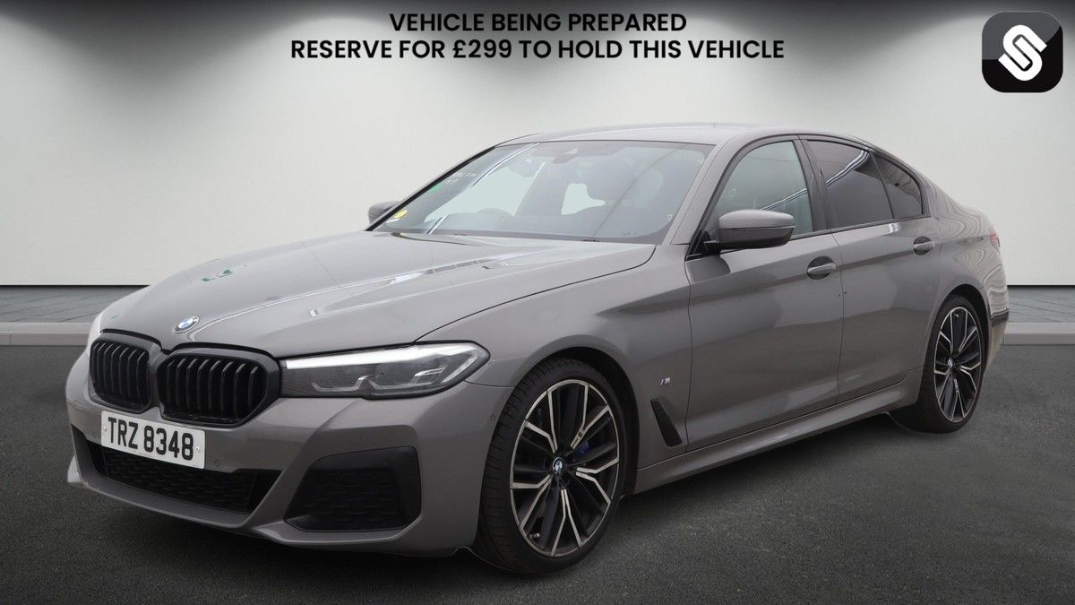 BMW 5 Series Image 2