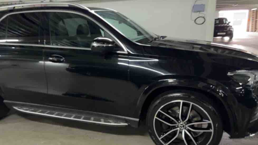 More views of Mercedes-Benz GLE