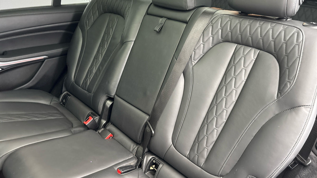 BMW X7 Image 8