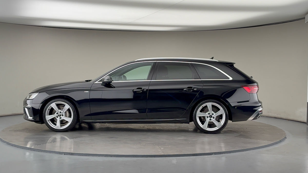 More views of Audi A4 Avant