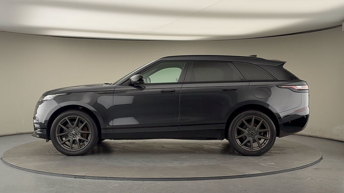 Land Rover Range Rover Velar Image 15