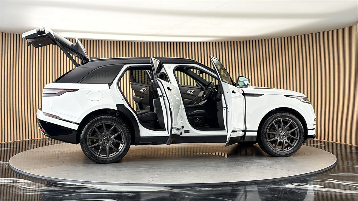 More views of Land Rover Range Rover Velar
