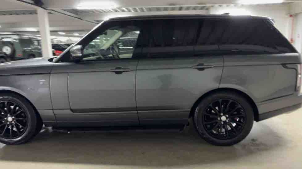 More views of Land Rover Range Rover