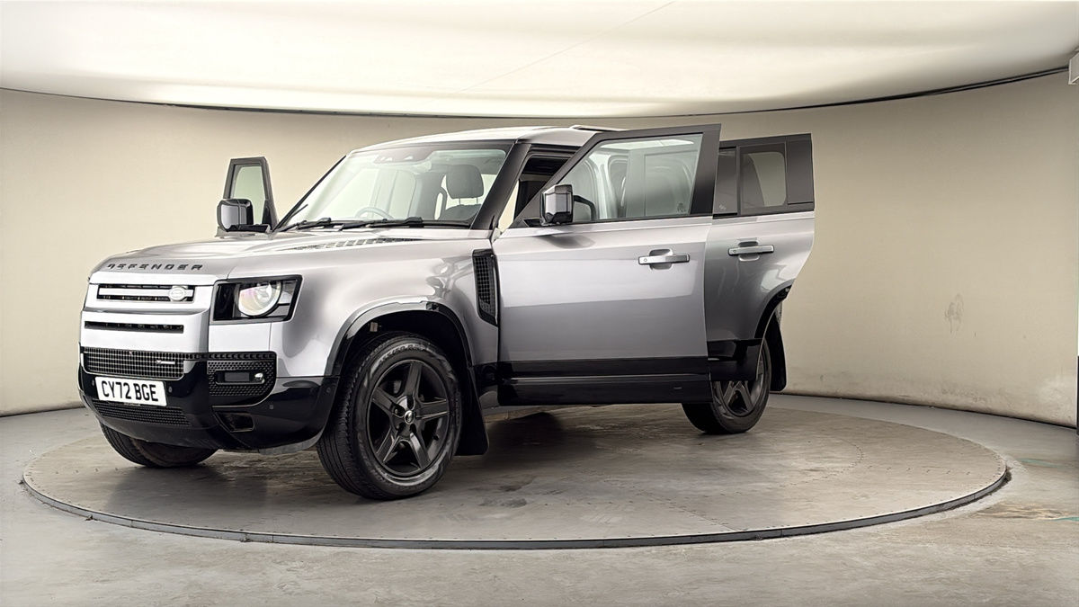 More views of Land Rover Defender 110