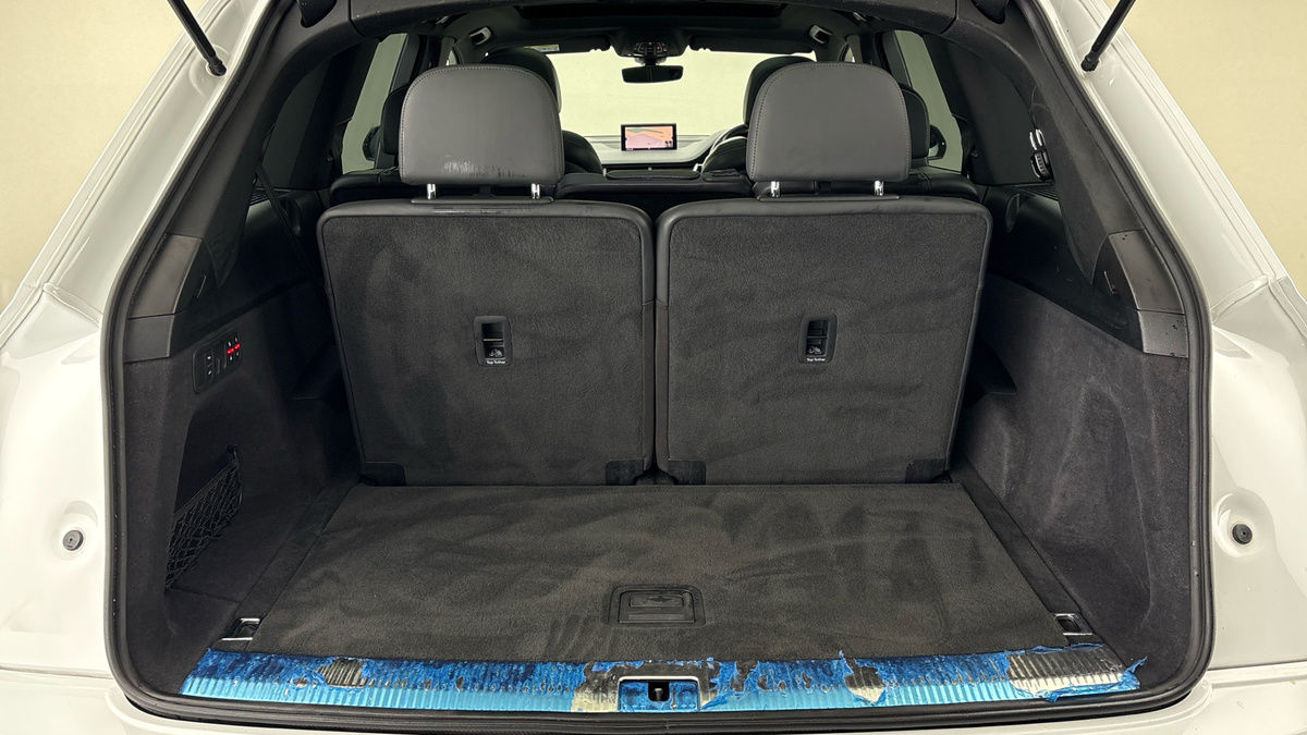 Audi Q7 Image 11