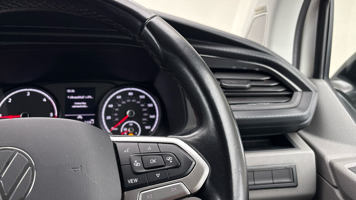 Volkswagen Transporter Image 14