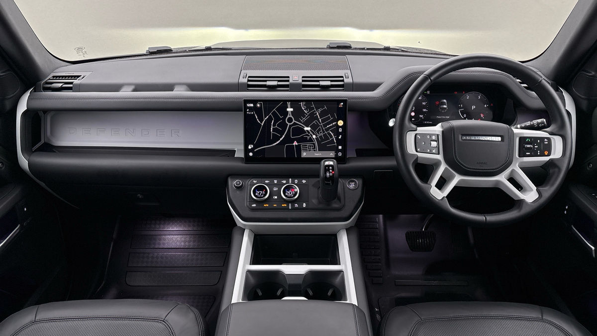 Land Rover Defender 90 Image 12