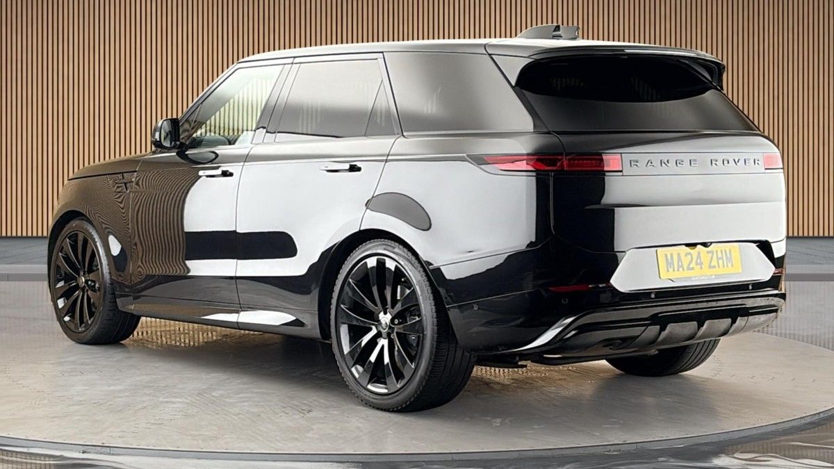 Land Rover Range Rover Sport Image 2