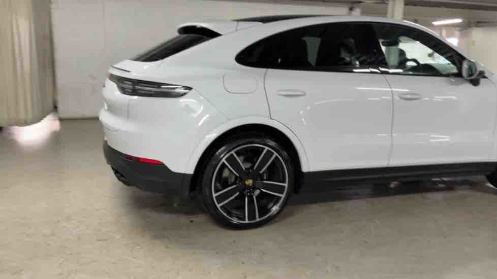 More views of Porsche Cayenne