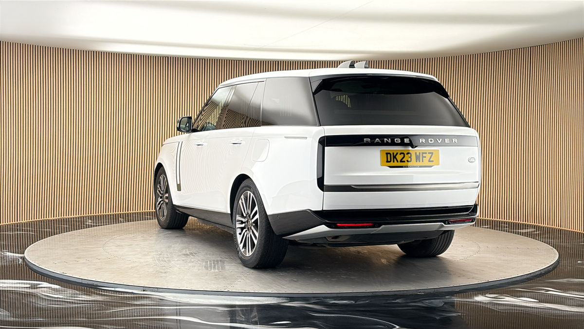 More views of Land Rover Range Rover