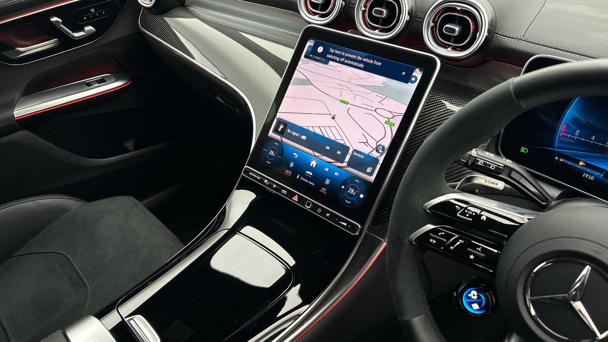 Mercedes-Benz GLC Image 18