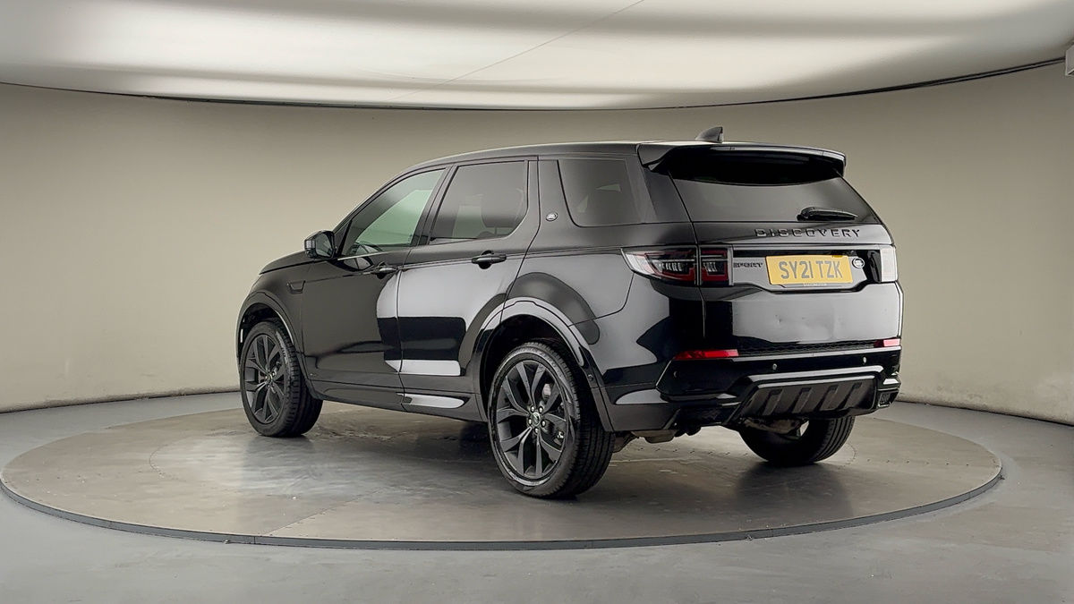 Land Rover Discovery Sport Image 2