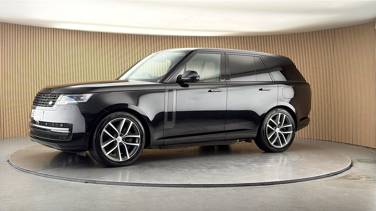 More views of Land Rover Range Rover