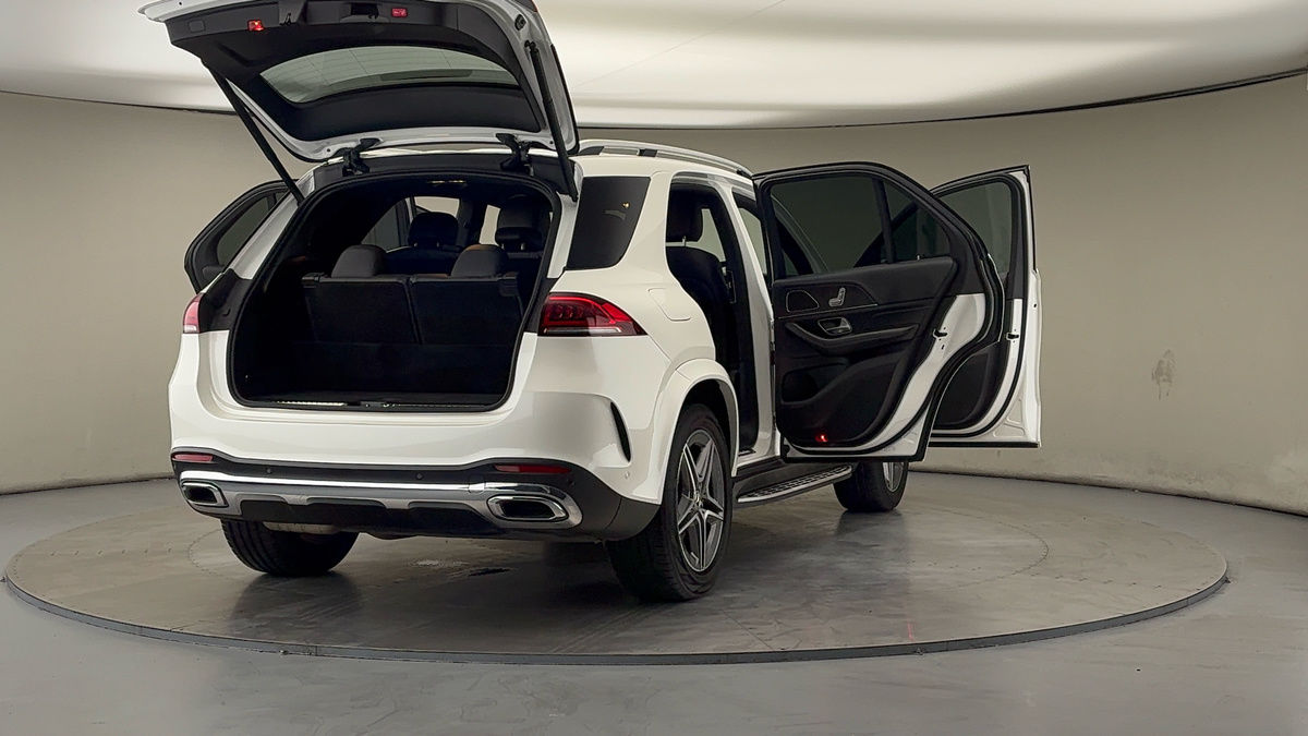 More views of Mercedes-Benz GLE