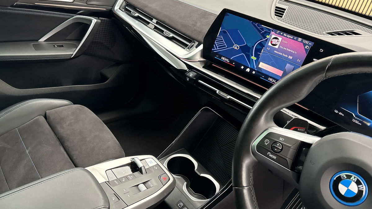 BMW iX2 Image 18