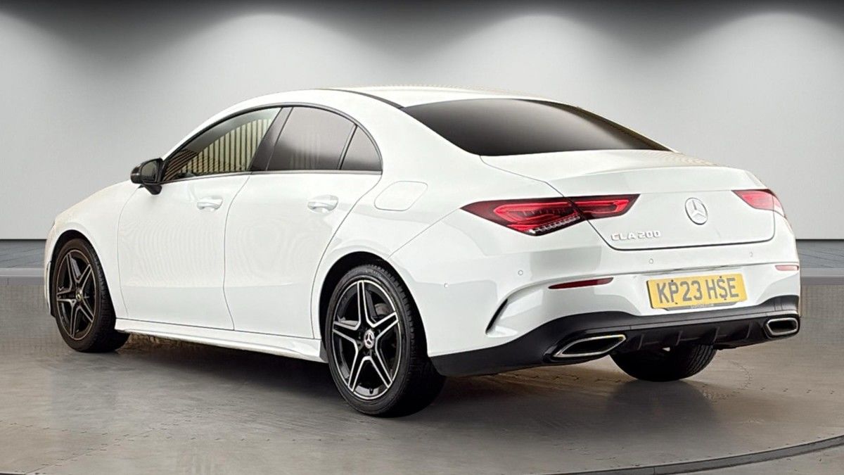 Mercedes-Benz CLA Image 2