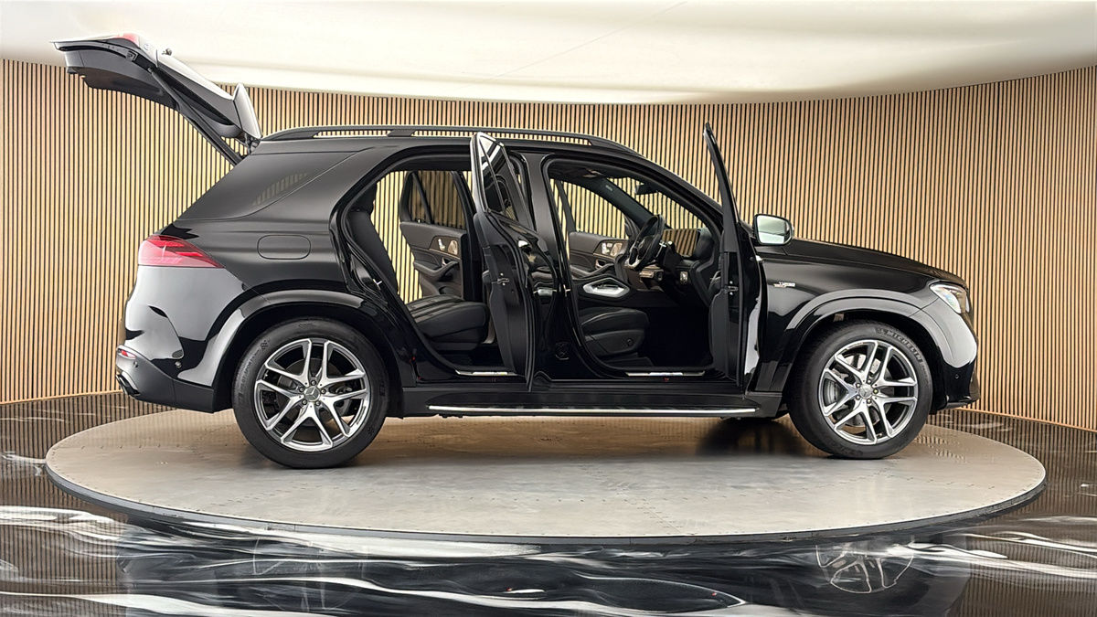 More views of Mercedes-Benz GLE