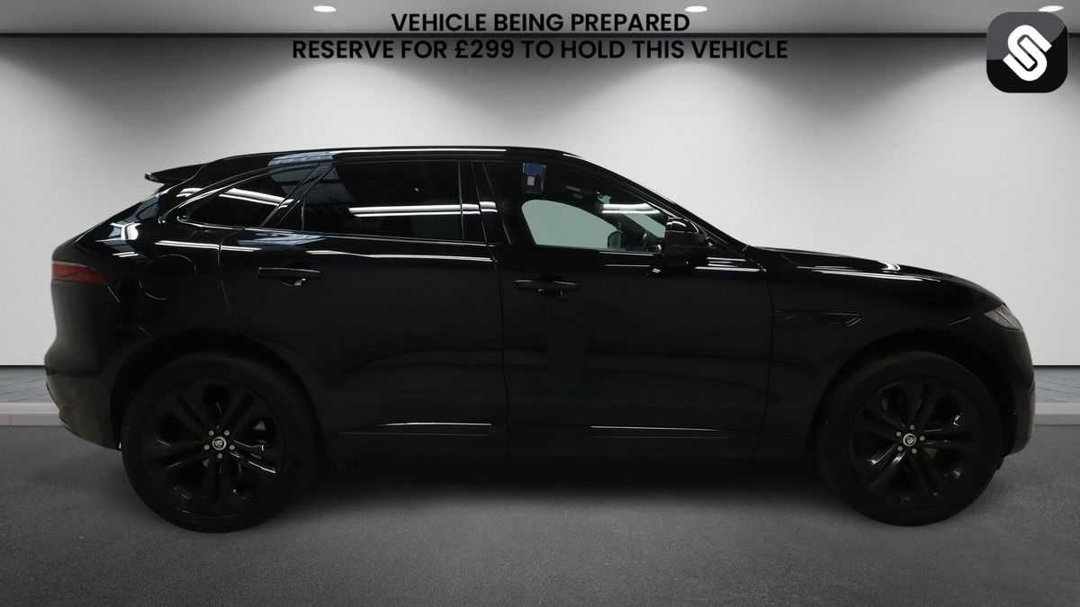 Jaguar F-PACE Image 5