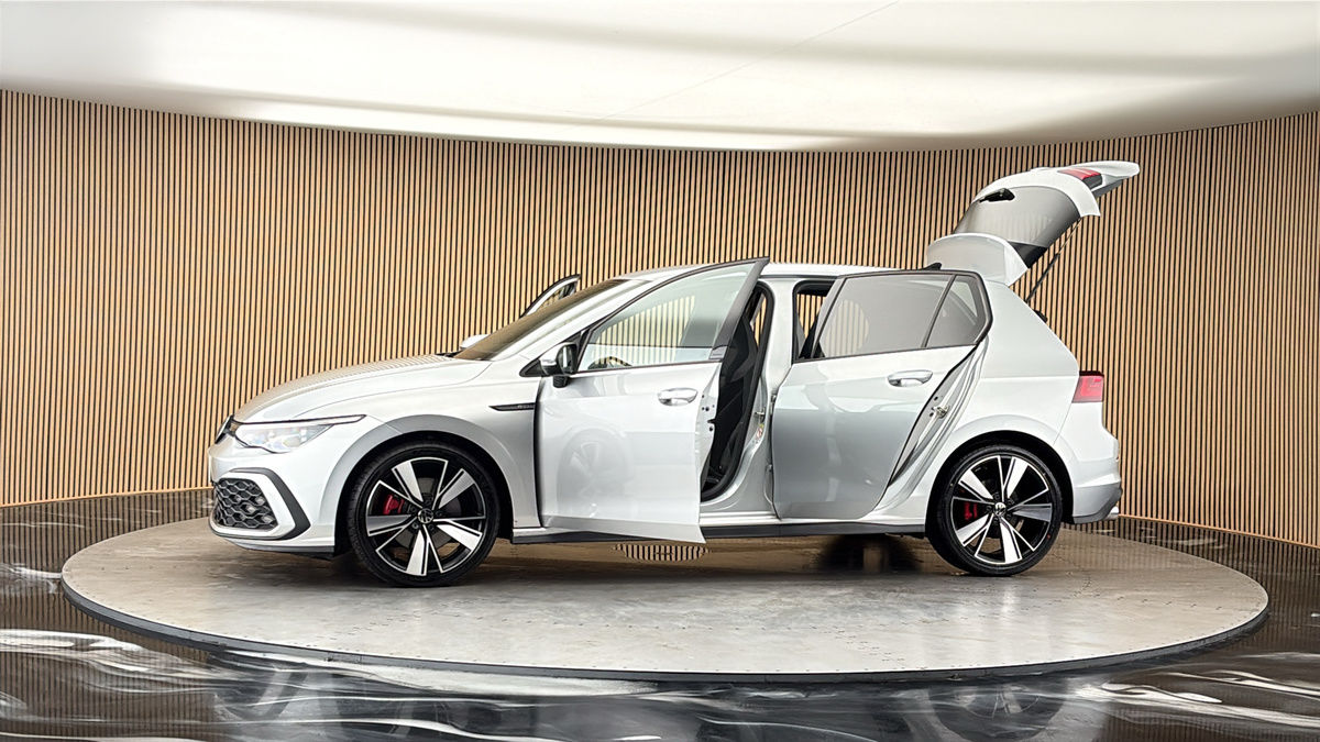 More views of Volkswagen Golf